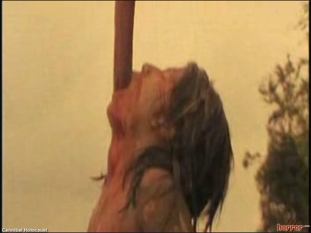 1cannibalholocaust_173.jpg