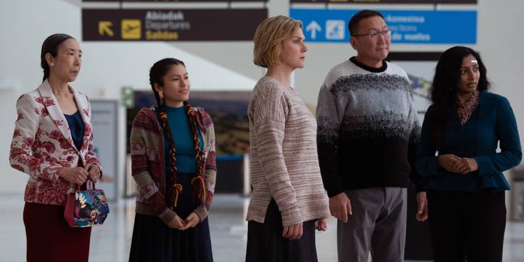 pluribus-episode-2-rhea-seehorn-sharon-gee-darinka-arones-amarburen-sanjid-menik-gooneratne (1).jpg