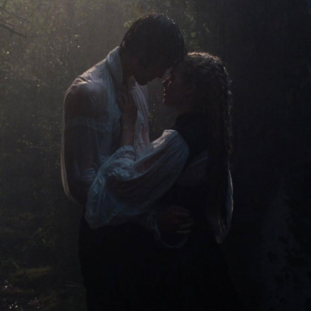 Margot Robbie describes a scene in ‘WUTHERING HEIG.jpg