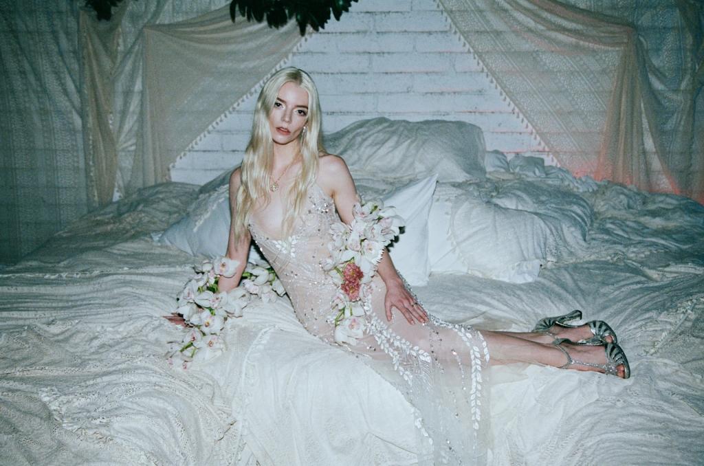 anyataylorjoy_1776360198_3876710917978843047_270098333_1.jpg