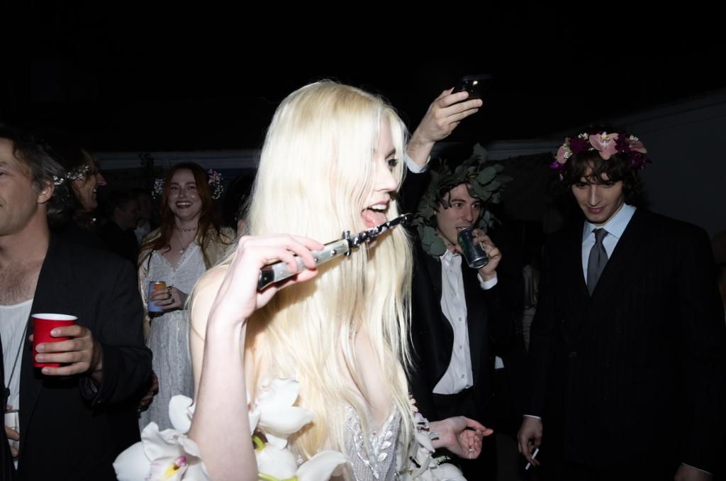 anyataylorjoy_1776360198_3876711127668832512_270098333_6.jpg