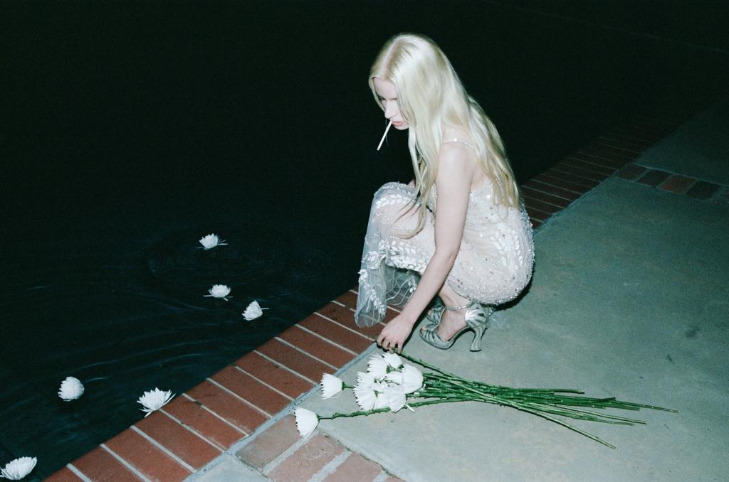 anyataylorjoy_1776360198_3876710987436472100_270098333_4.jpg