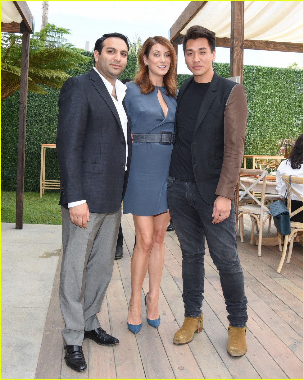 kate-walsh-is-so-into-this-31-phillip-lim-dress-03.jpg