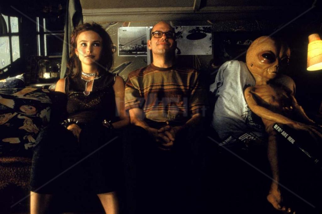 miib_men_in_black_2_tommy_lee_jones_barry_sonnenfeld_020_jpg_trpt.jpg