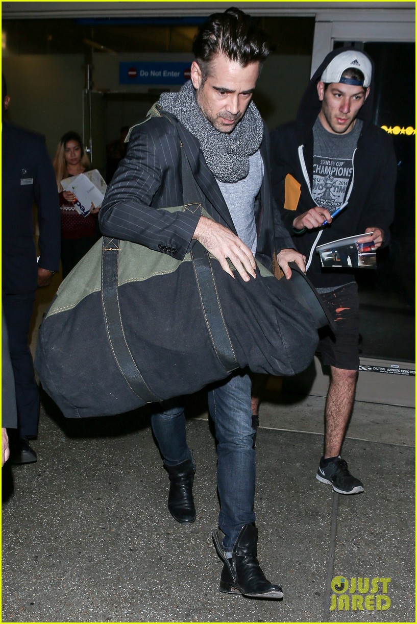 colin-farrell-looks-super-sexy-for-his-flight-out-of-town-14.jpg