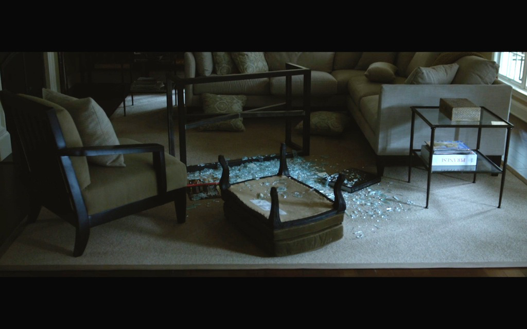 gone-girl-movie-screenshot-broken-table.jpg