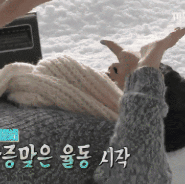 SomeAltruisticAngelfish-size_restricted.gif
