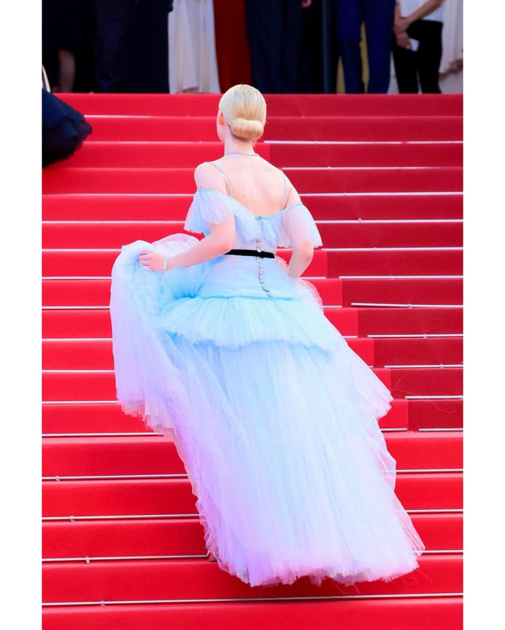 UD_ellefanning_3641140240781305112_3009345727_2025_ 5_ 27_.jpg
