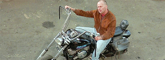 b1bc18b66805175ee92e1d0575e25dbc.gif