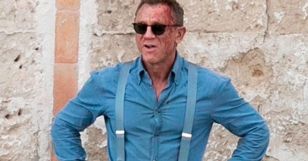 1_PAY-PROD-Daniel-Craig-is-all-scuffed-up-and-covered-in-blood-as-he-shoots-the-25th-Bond-movie-No-Time-To-Die.jpg