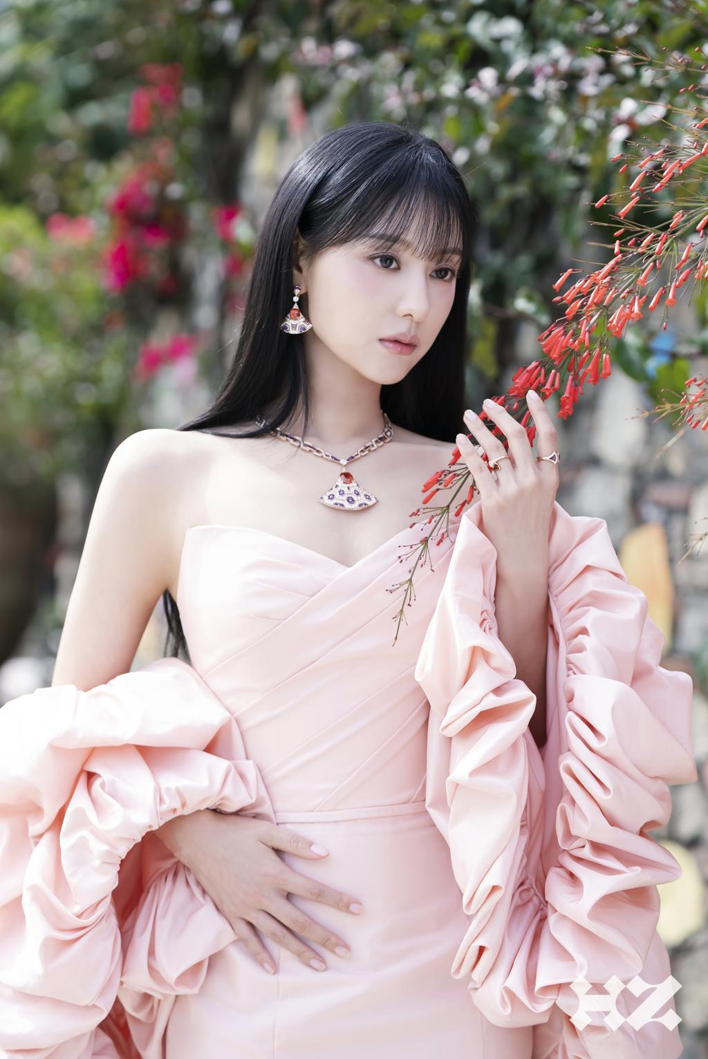 김지원_노블레스_(26).jpg