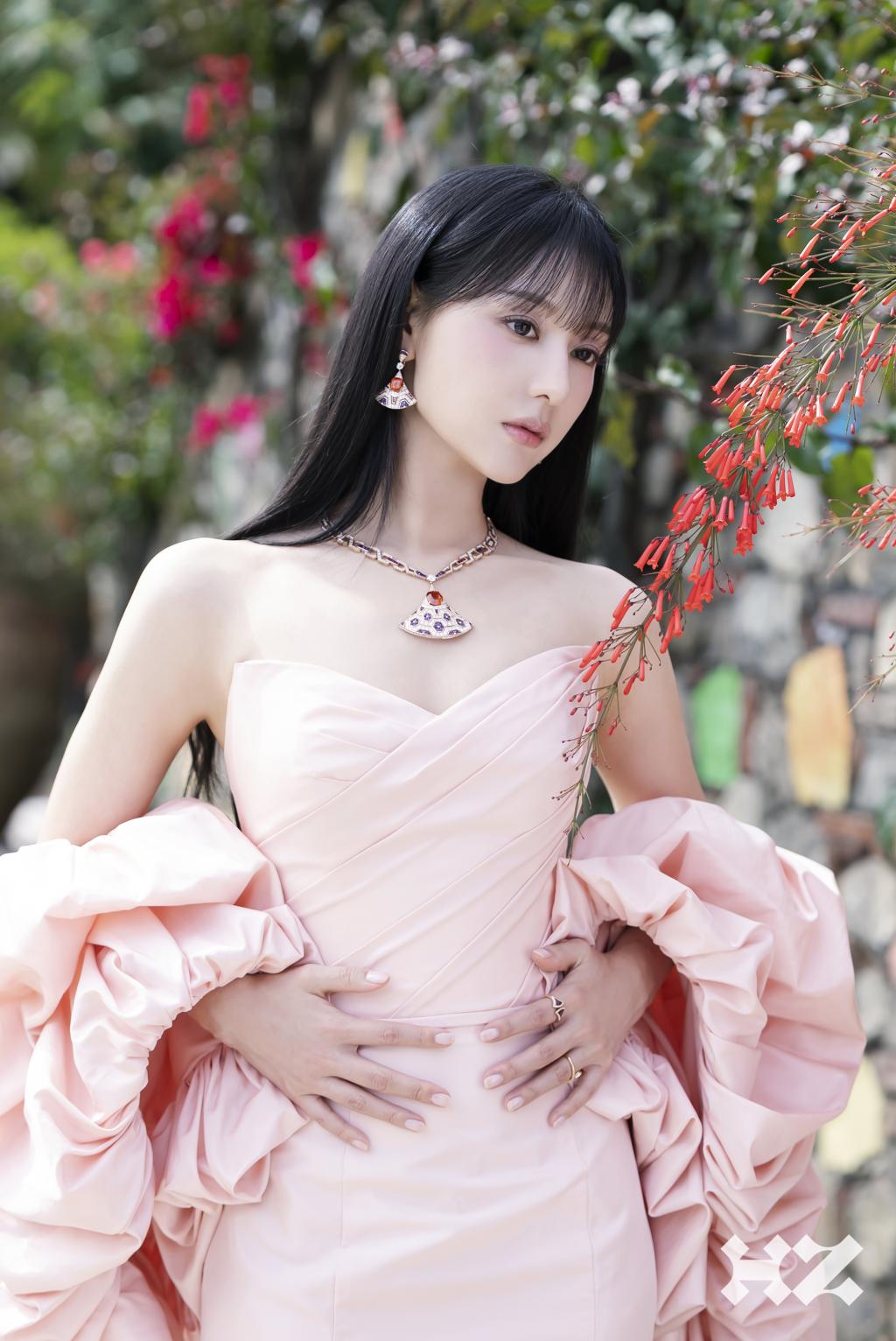 김지원_노블레스_(25).jpg