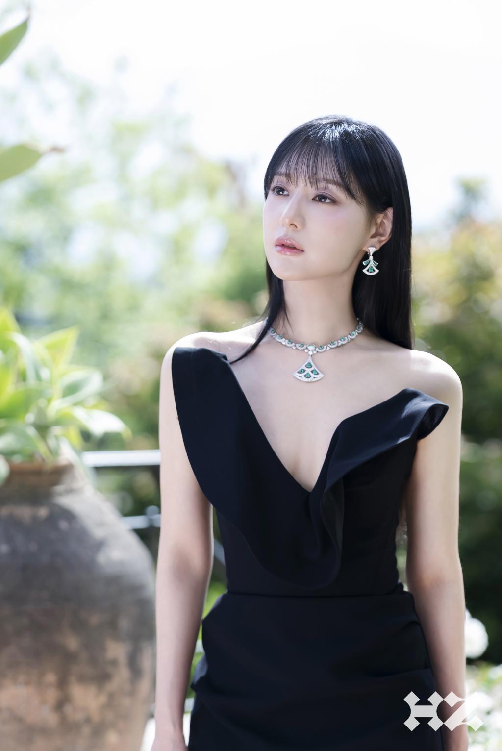 김지원_노블레스_(20).jpg