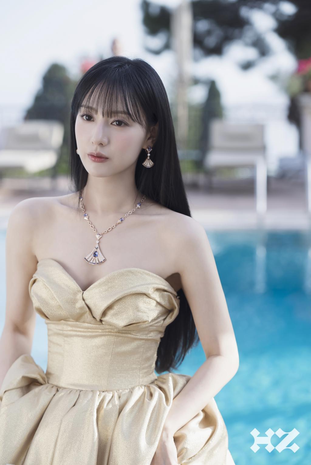 김지원_노블레스_(2).jpg