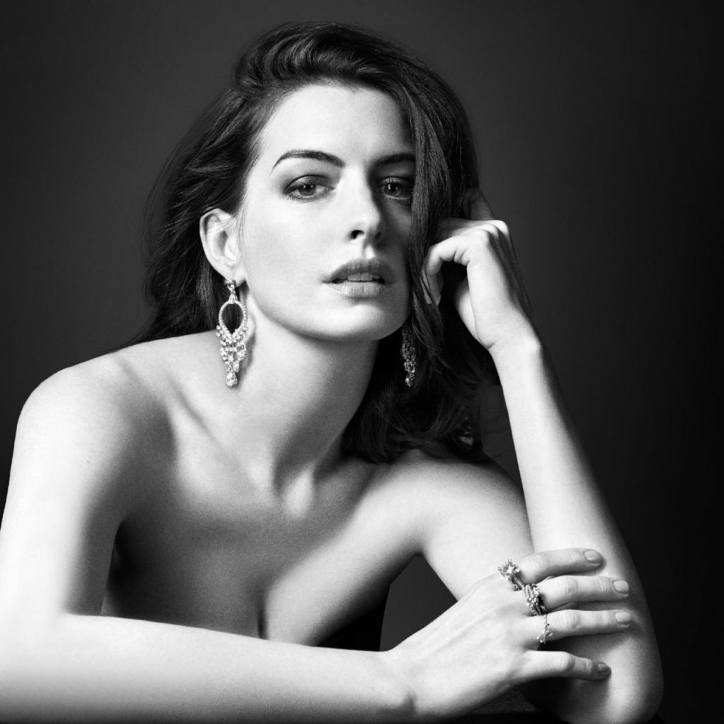 Anne_Hathaway-Keer-2016-002.jpg