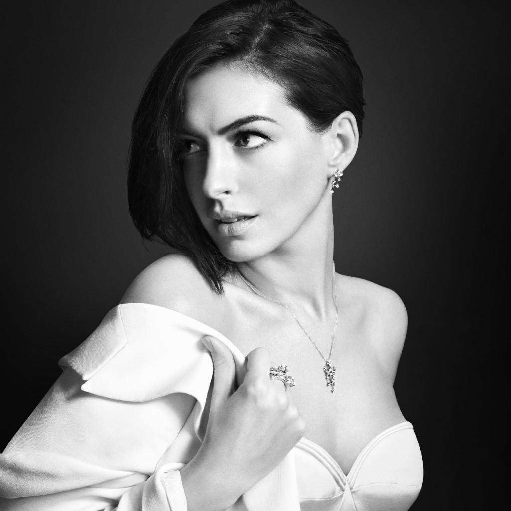 Anne_Hathaway-Keer-2016-005.jpg