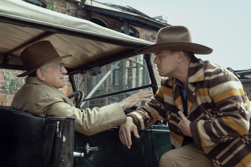 Leonardo DiCaprio will present Robert De Niro with.jpg