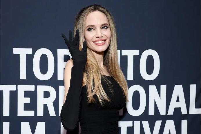 FireShot Capture 1036 - Angelina Jolie to Star in Alice Winocour',s Next Film in Paris - variety.com.png.jpg