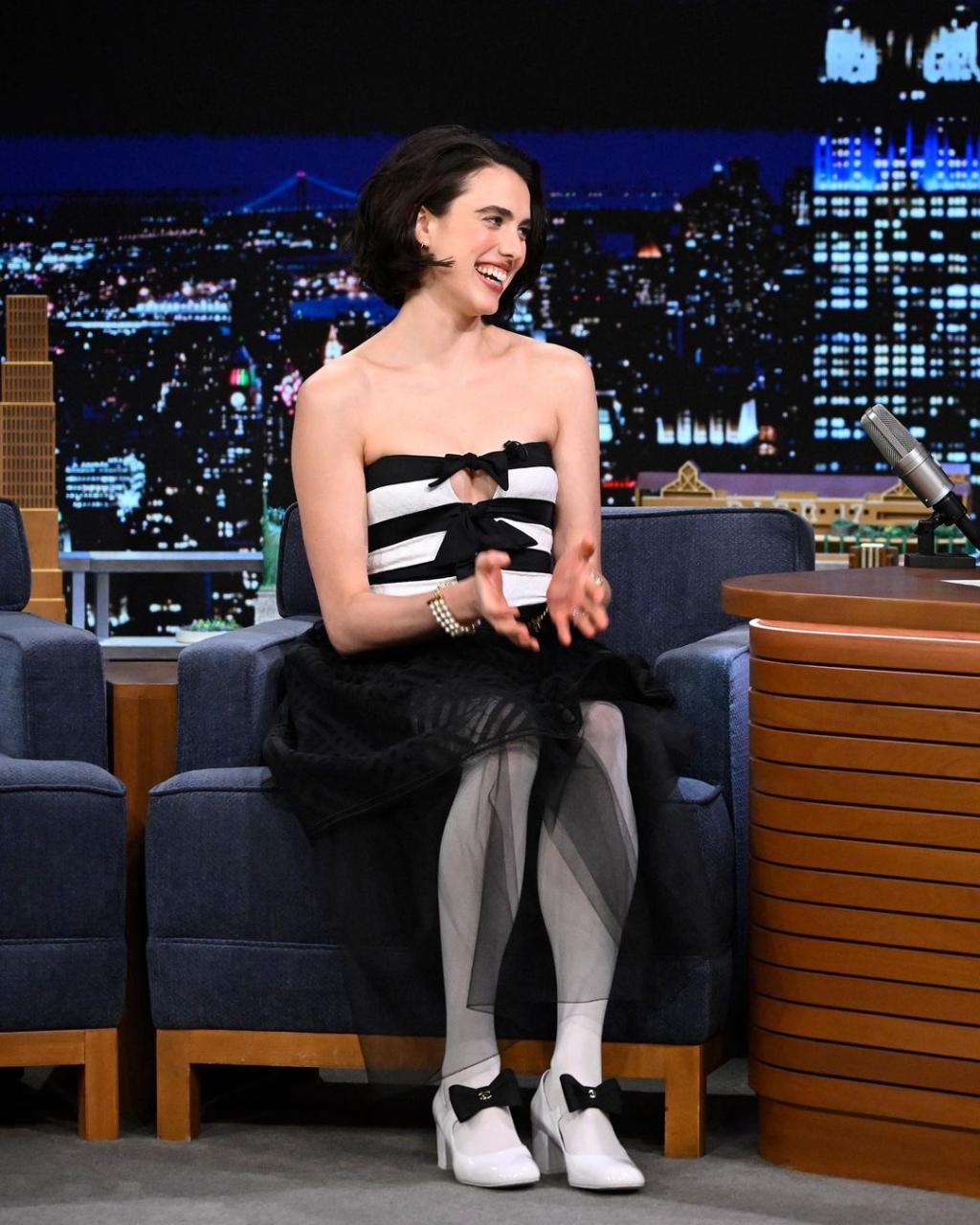 fallontonightbts_427458157_918701313309537_8686620828970411601_n.jpg