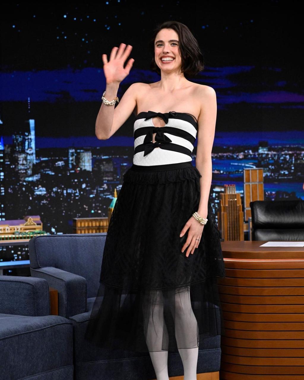 fallontonightbts_427668930_7338219769550678_1978235907107498589_n.jpg