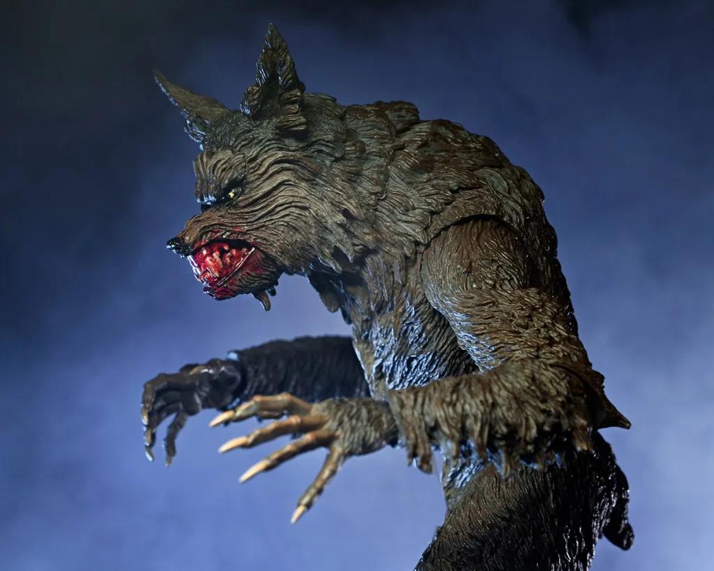 howling-neca3.webp.jpg