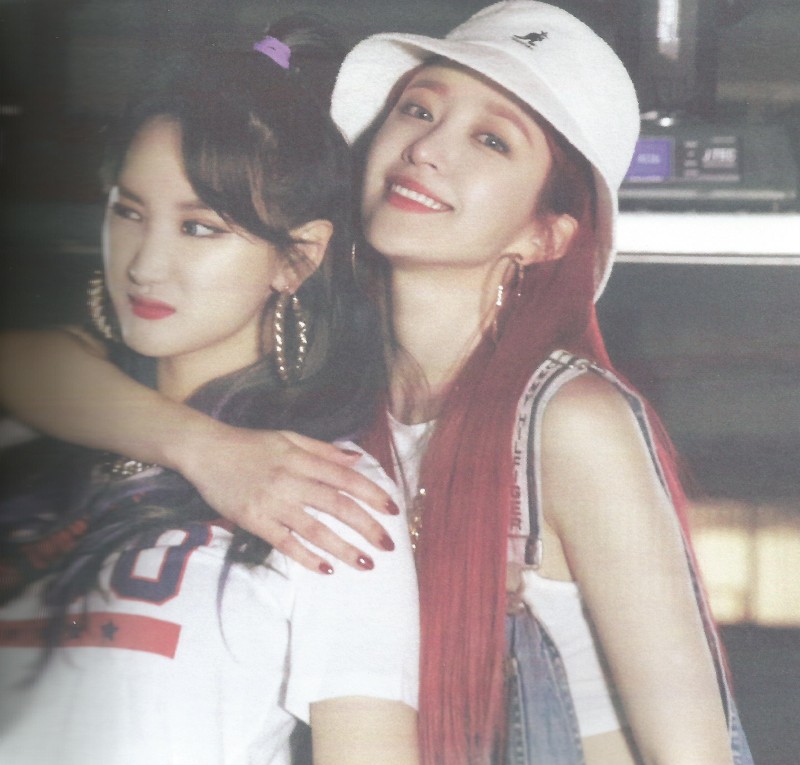 익스트림무비 - EXID 하니(안희연) 10Asia Interview April 2023/ [SCANS] EXID 하니, 솔지 ...