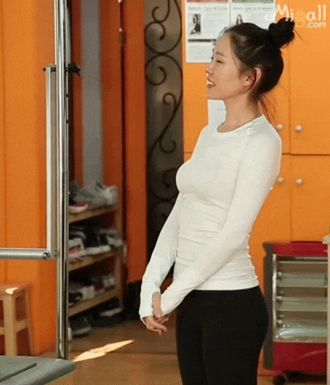 ezgif.com-optimize (19).gif