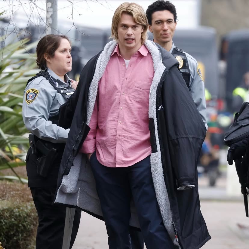 Nicholas-Galitzine-filming-‘Masters-of-the-Universe-in-London1.jpg