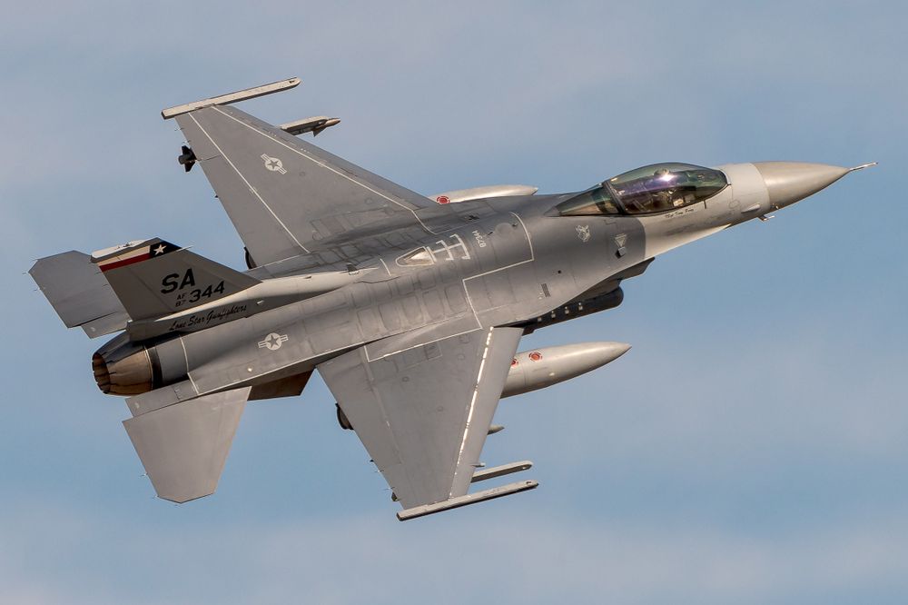 F-16 팔콘',&#039,.jpg