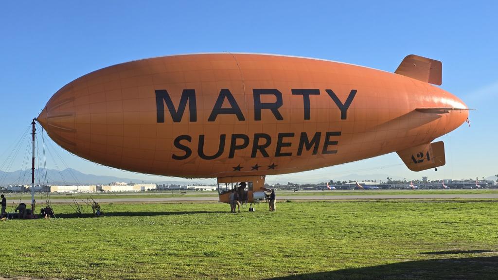 A closer look at the ‘MARTY SUPREME’ blimp.Flying (1).jpg