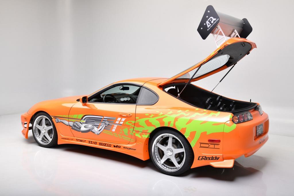 https_kr.hypebeast.com_files_2021_05_paul-walker-brian-oconner-1994-toyota-supra-fast-and-furious-movie-car-jdm-tuned-for-s.jpg