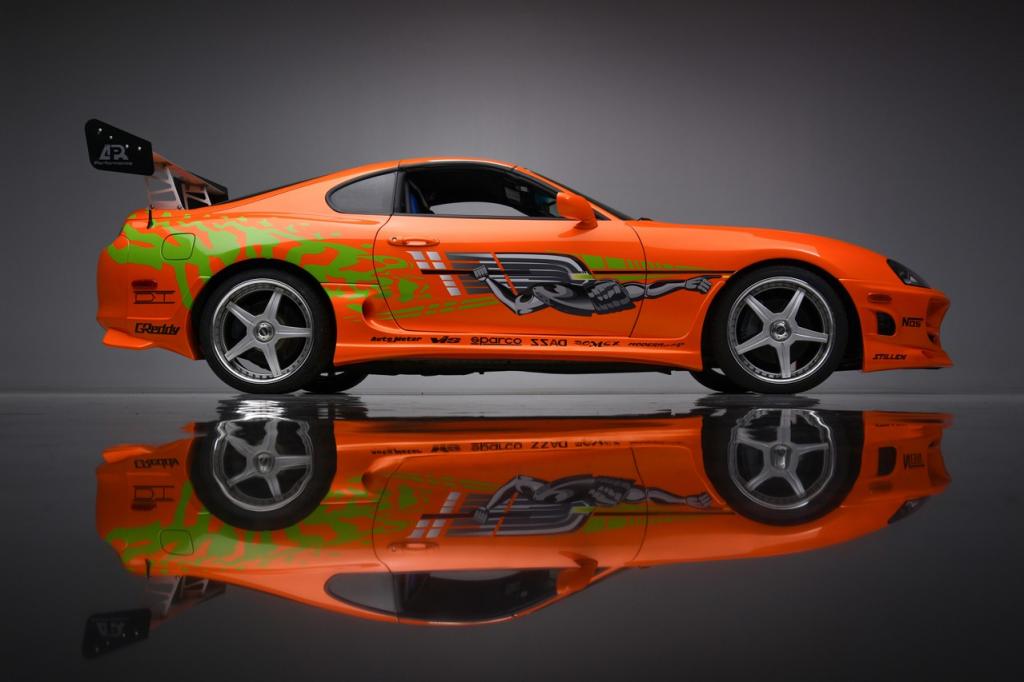 https_kr.hypebeast.com_files_2021_05_paul-walker-brian-oconner-1994-toyota-supra-fast-and-furious-movie-car-jdm-tuned-for-s.jpg