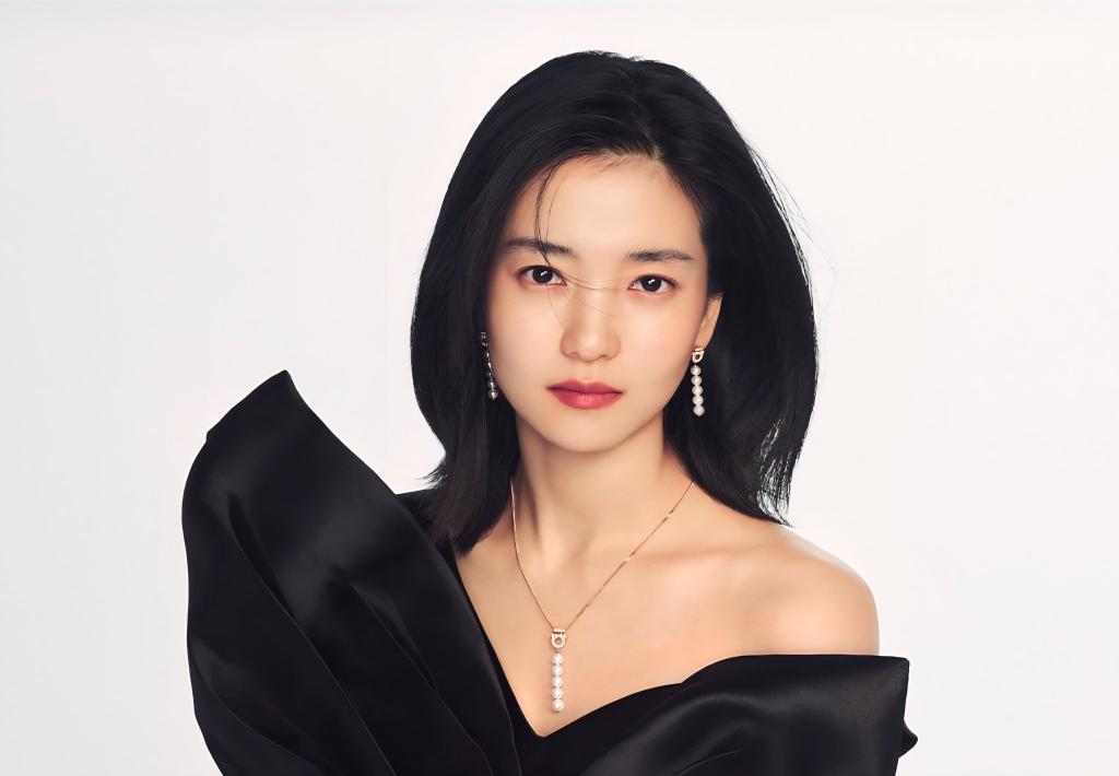 Kim Taeri X Golden Dew FW 2025Hangul Collection (9).jpg