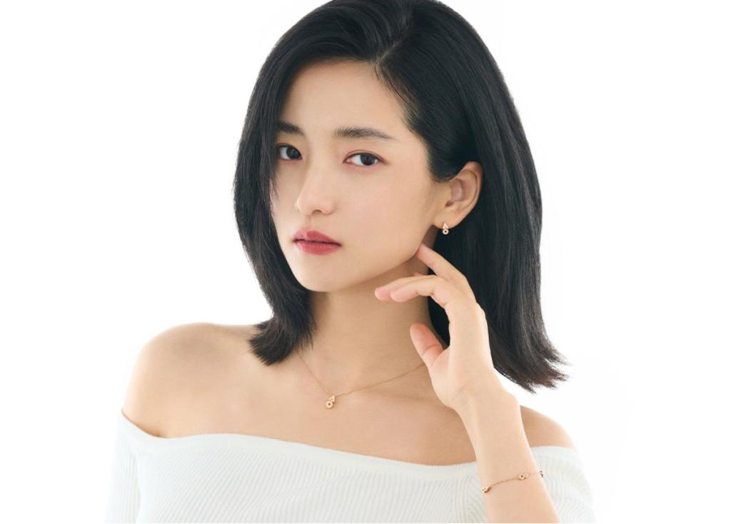 Kim Taeri X Golden Dew FW 2025Hangul Collection (11).jpg
