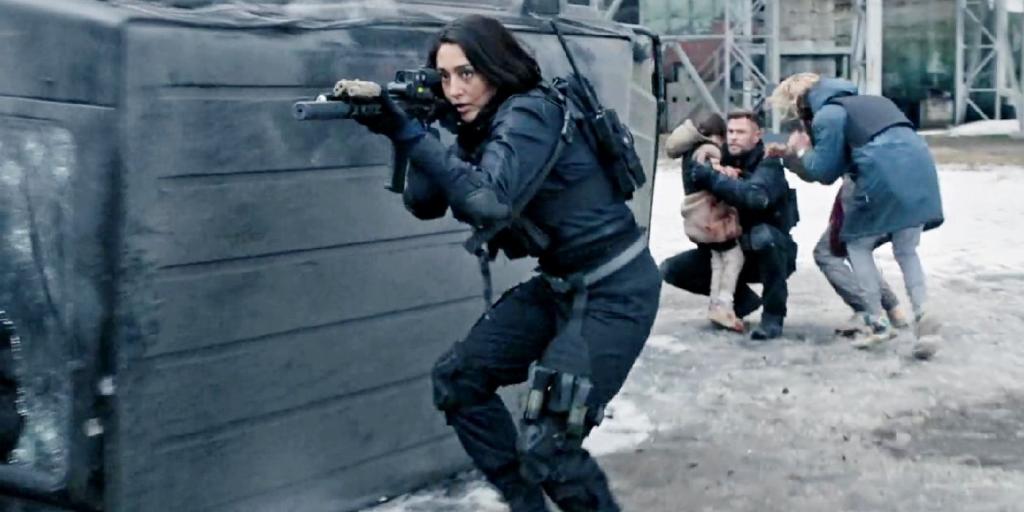 golshifteh-farahani-nik-action-extraction-2-2.jpg