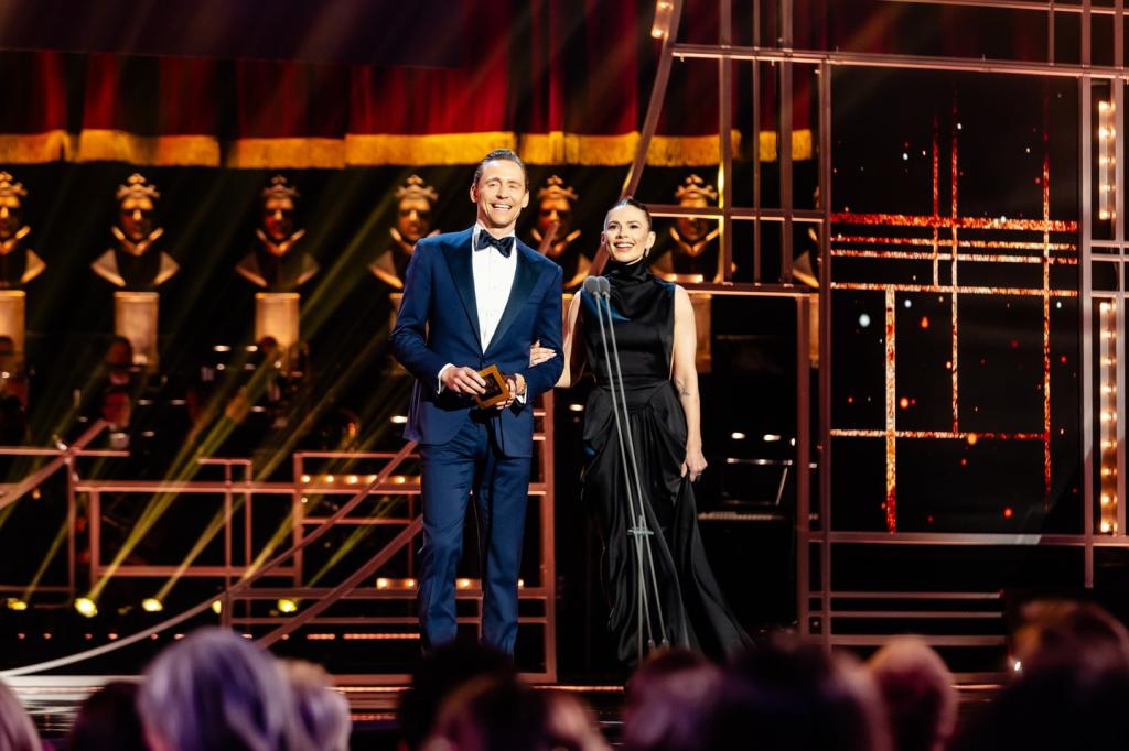 UD_olivierawards_3637499565650141552_286893407_2025_ 5_ 26_.jpg
