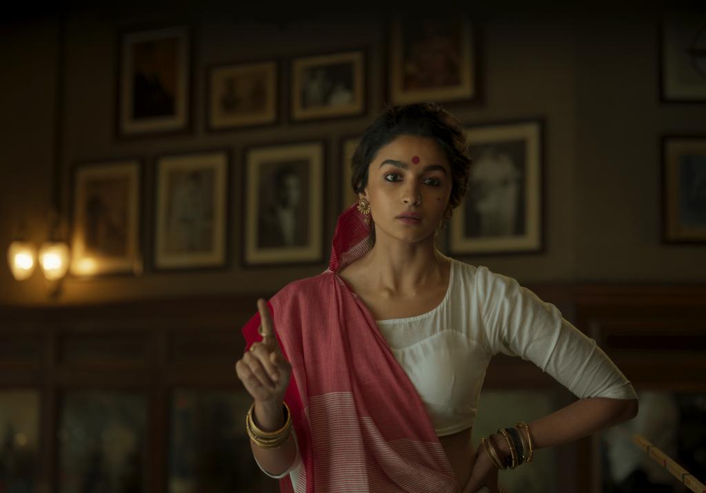 Gangubai_Kathiawadi_still04.png.jpg