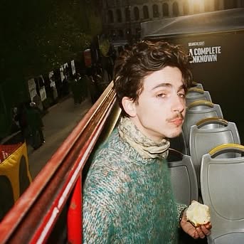 tchalamet_1739917672_3571010722783814907_29716451.jpg