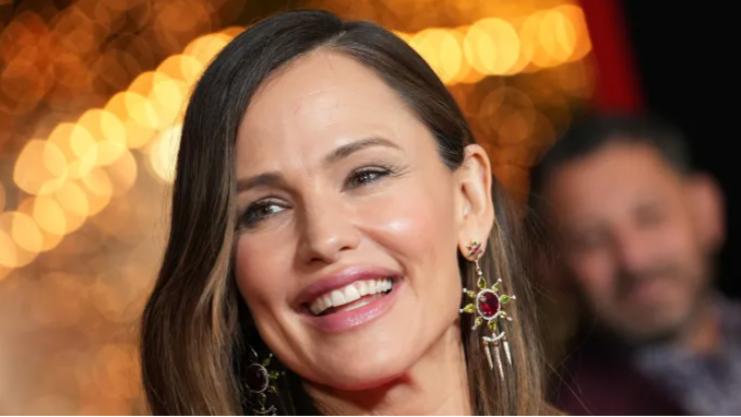FireShot Capture 1879 - Jennifer Garner To Star In ',Zygote&#039, Sci-Fi Drama From Alyssa Hill_ - deadline.com.png.jpg