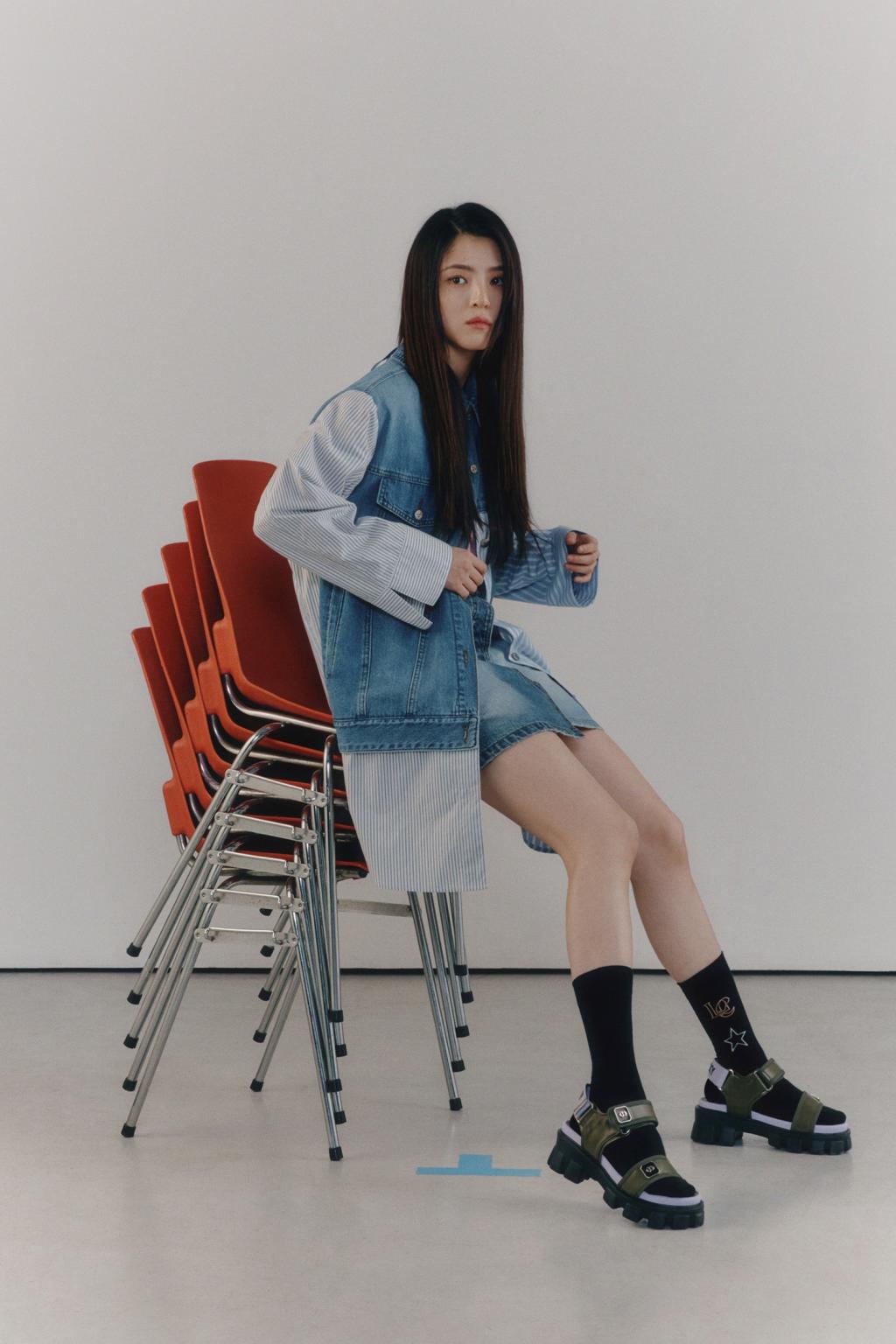 익스트림무비 - 한소희 럭키슈에뜨 2021 S/S 화보