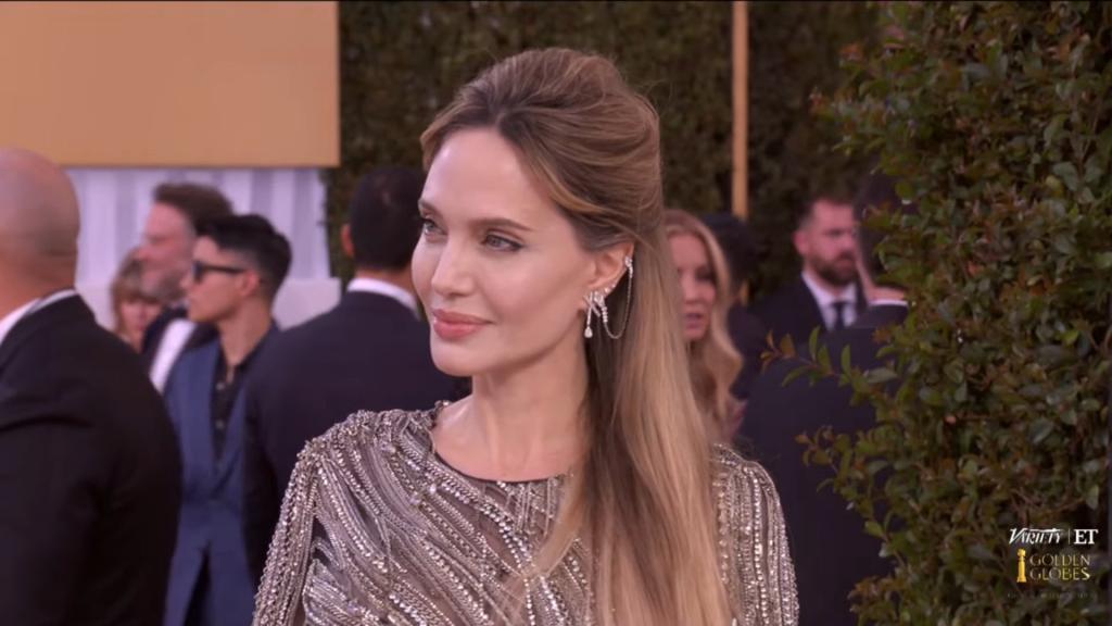 Angelina Jolie stuns at the 2025 #GoldenGlobes.jpg