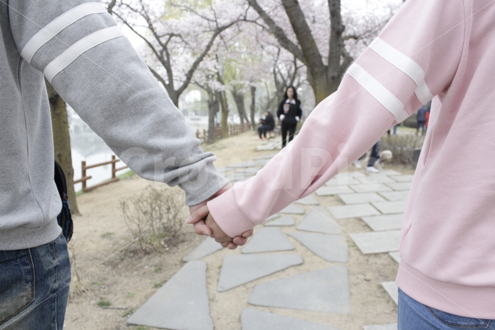 thumb_d_F417CA6809F8B9978A1BBDD4EC574550.jpg