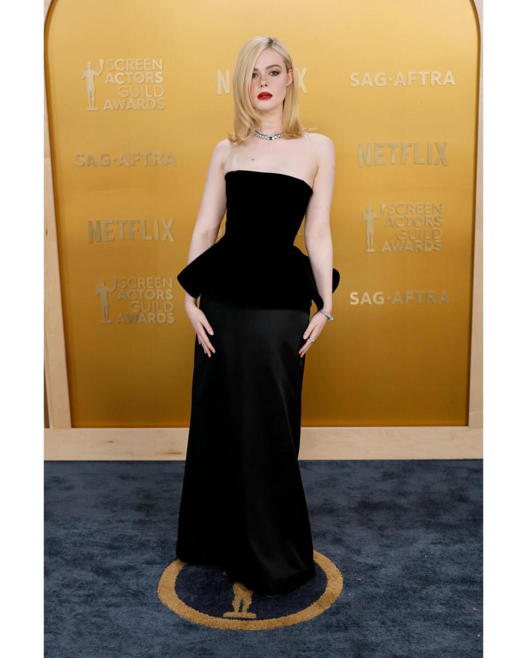 ellefanning_1740408366_3575126956408413684_3009345727.jpg