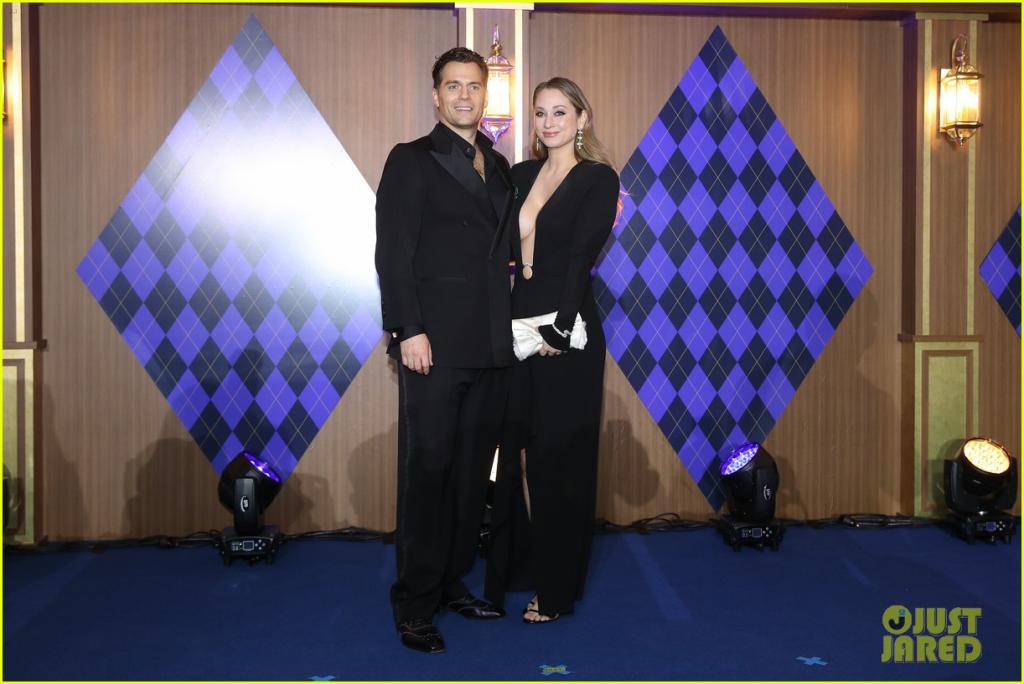 henry-cavill-girlfriend-argylle-seoul-premiere-19.jpg