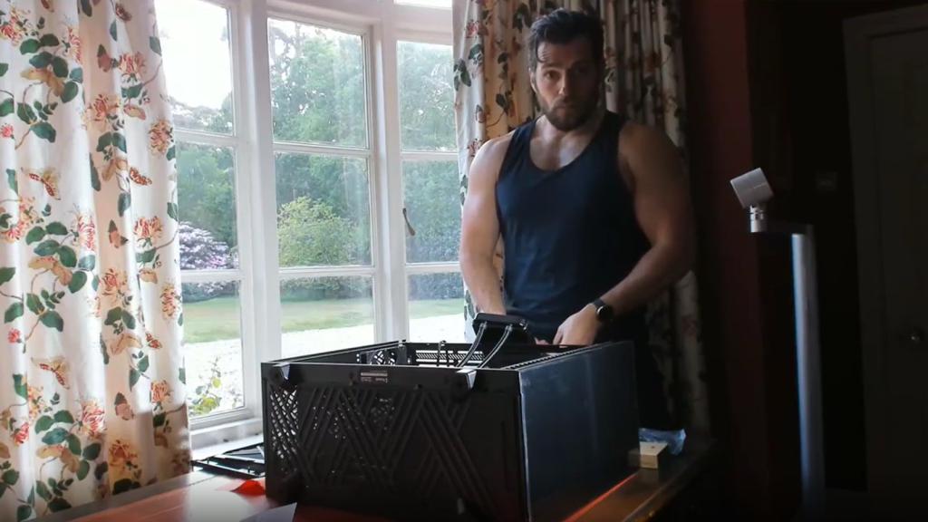henry-cavill-builds-a-pc.png.jpg