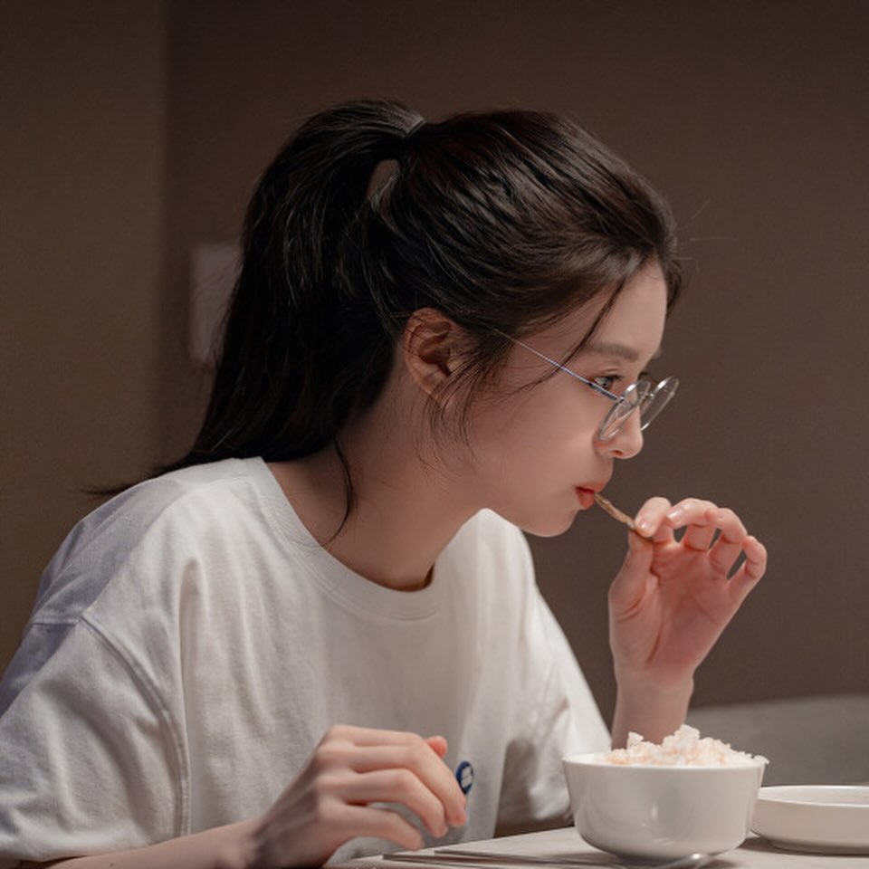[image] - 2376980.jpg