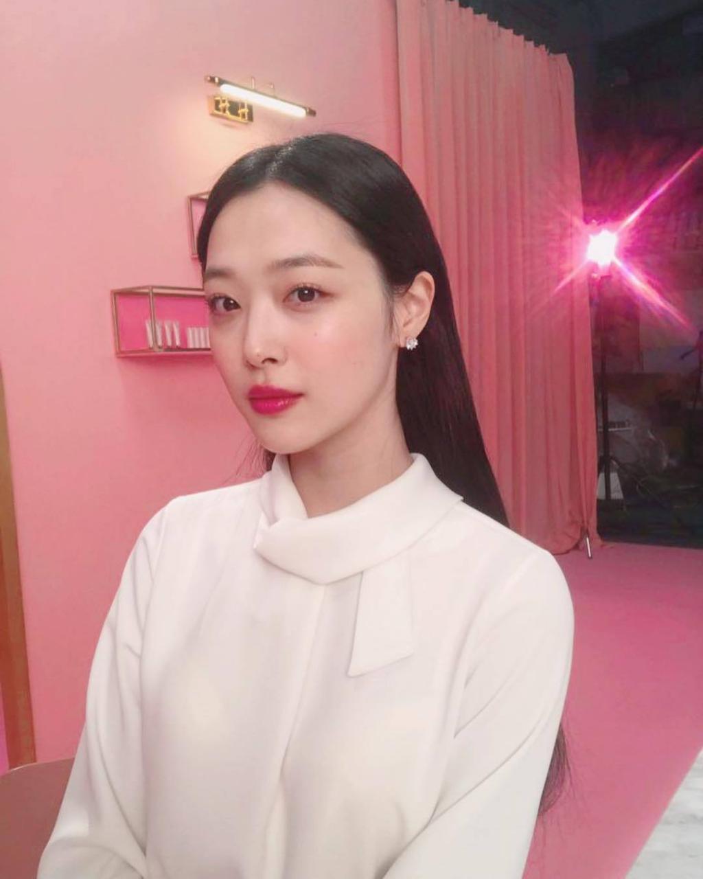 익스트림무비 - 핑크핑크한 설리 인스타