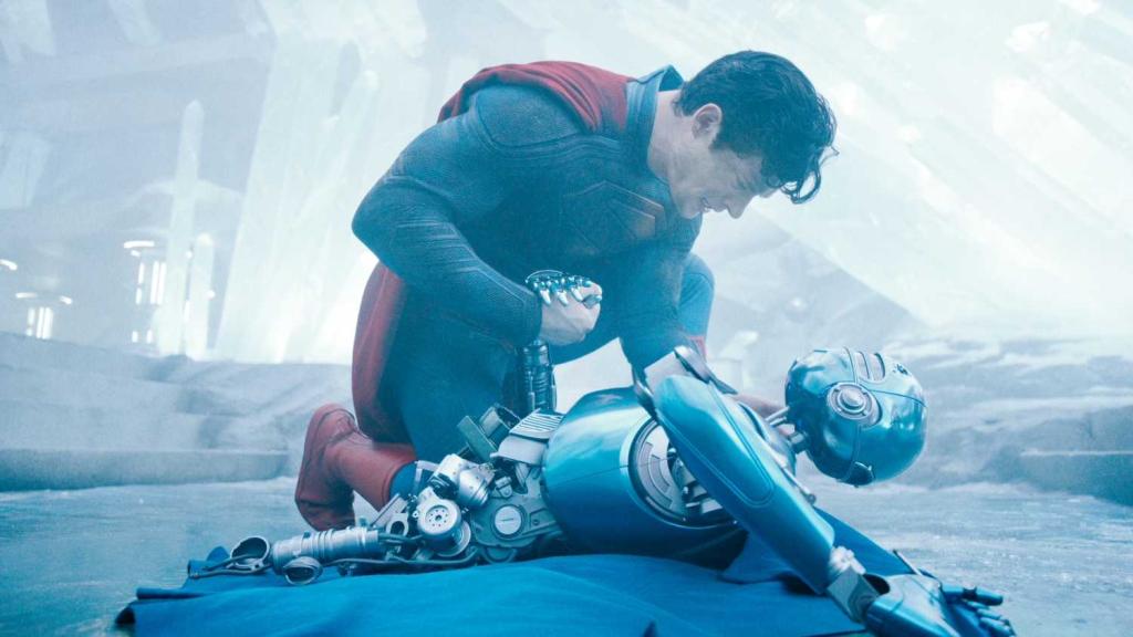 superman-teaser-trailer-fortress-of-solitude-robot.jpg