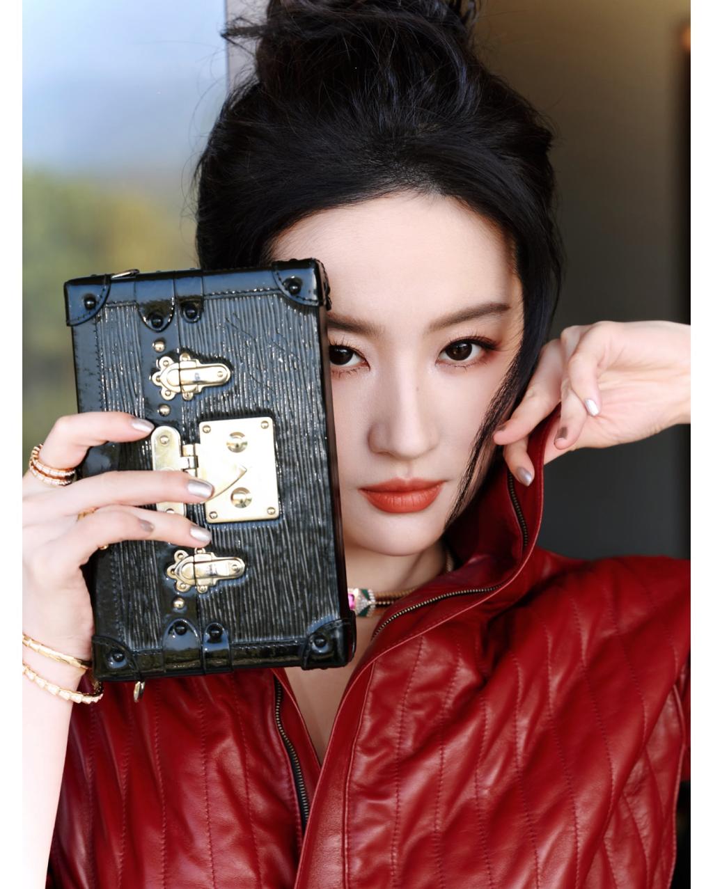 [image] - 1353299.jpg