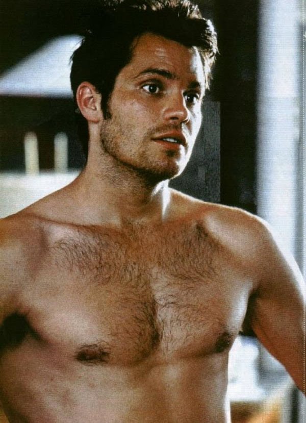 shirtless olyphant.jpg